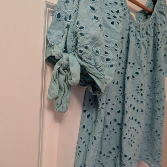 Women's Teal Eyelet Cynthia Rowley Blouse Large - Picture 3 of 8